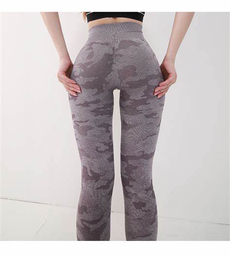 Is it true that wearing tight clothing might cause someone to faint?